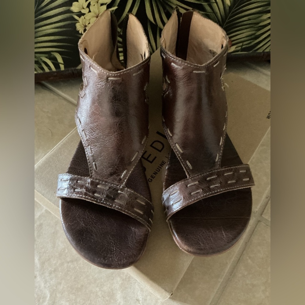 Bed Stu Brown Leather Sandals
